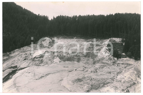 1985 TESERO Disastro VAL DI STAVA Frana della Miniera PRESTAVEL Foto (1) Fotografia d'epoca. FAIR/discreto Smussature agli angoli Formato: 30x20 cm originale e autentica 1 1985 TESERO Disastro VAL DI STAVA Frana della Miniera PRESTAVEL Foto (1) Fotografia d'epoca. FAIR/discreto Smussature agli angoli Formato: 30x20 cm originale e autentica 1